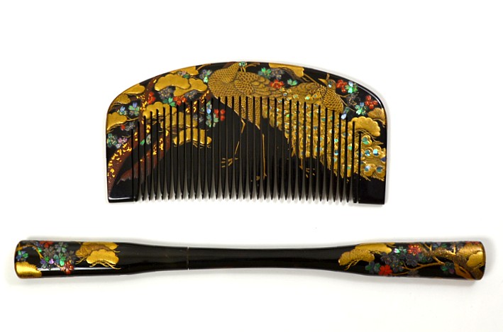 Japanese traditional comb and pull-apart hair pin