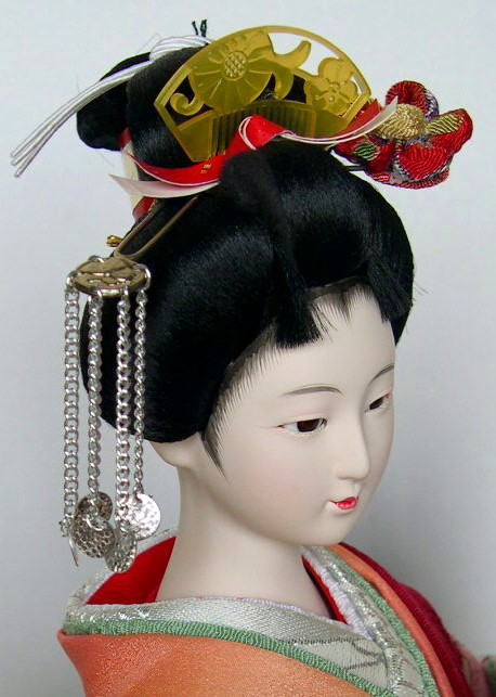 japanese vintage doll of a Beauty with fan in her hands