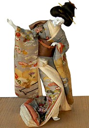 japanese  doll of a lady dancing with folding fan. The Japonic Online Store