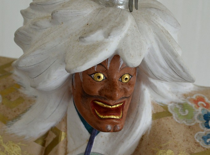 Japanese collectible clay figure of Noh Theatre Character with a wig and a mask, 1950's