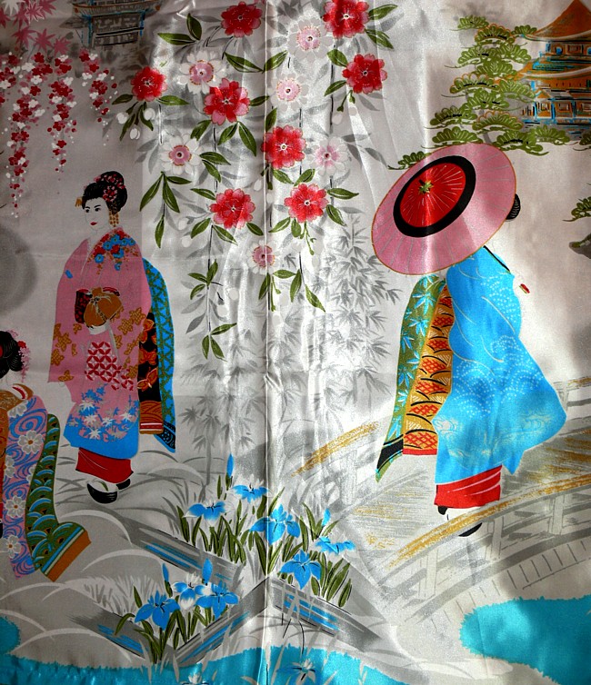 japanese modern kimono: detail of fabric design