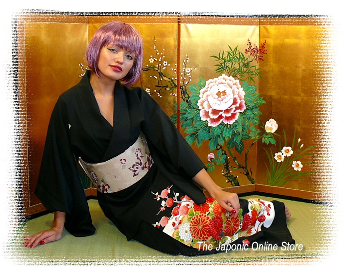 japanese balck silk formal kimono with hand-painting and embroidering