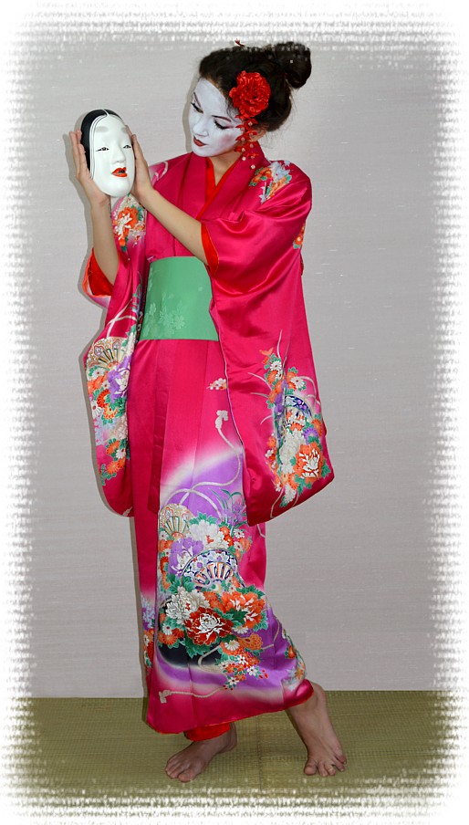 japanese woman's vintage silk kimono and obi belt